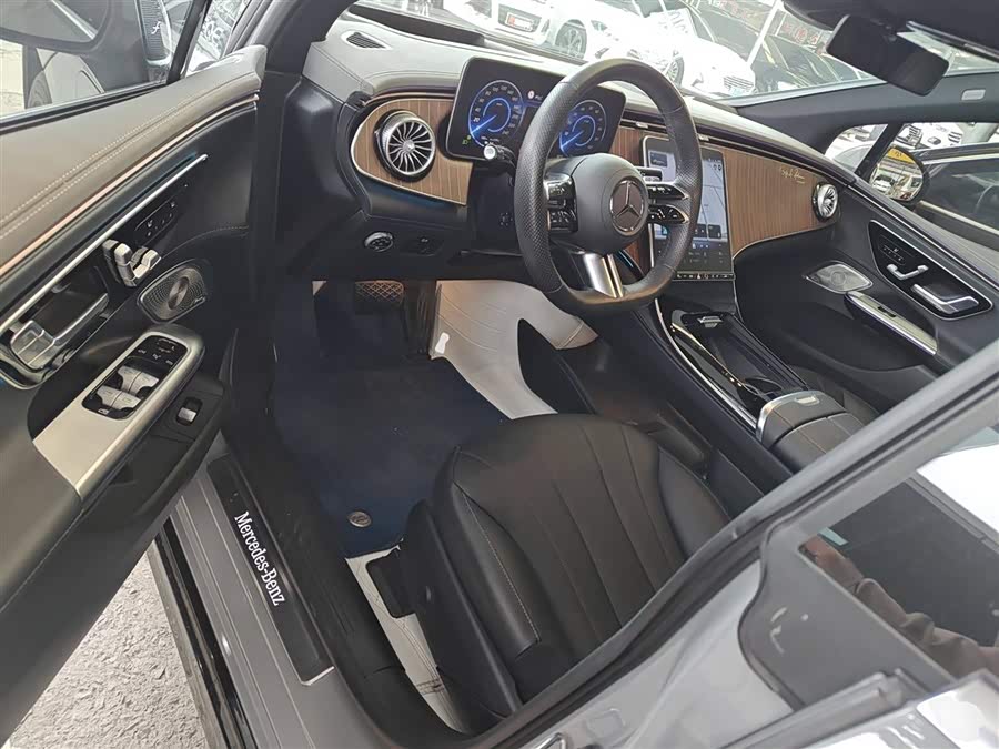 Mercedes-Benz EQE Class 2023 car image #17