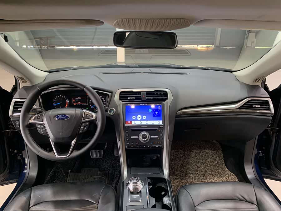 Ford Mondeo 2017 car image #17