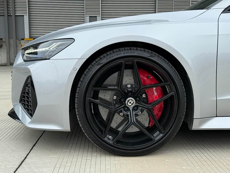 Audi RS 7 2021 car image #17