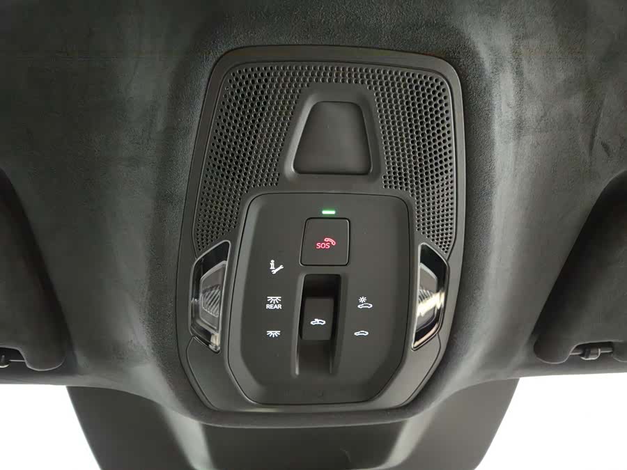 Audi Q6L e-tron 2025 صورة سيارة #17