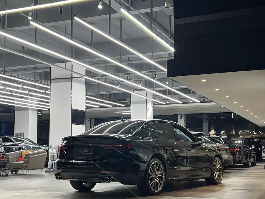 Audi S4 2023 #17 Audi S4 2023 صورة سيارة #17