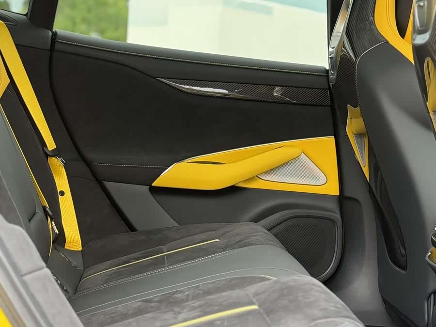 小米汽车 小米SU7 Ultra 2025 汽车图片 #17