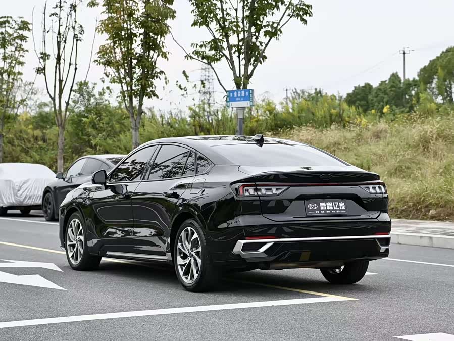 Ford Mondeo 2024 car image #17