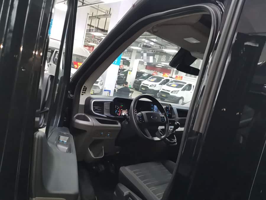 Ford Transit T8 2024 car image #17