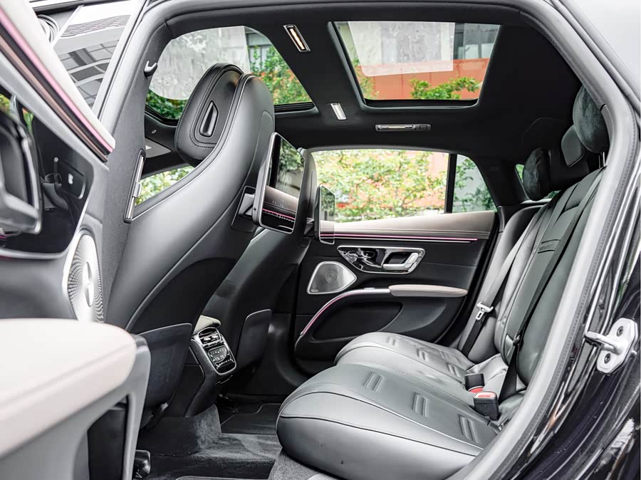 Mercedes-Benz EQS AMG 2024 #17 Mercedes-Benz EQS AMG 2024 car image #17