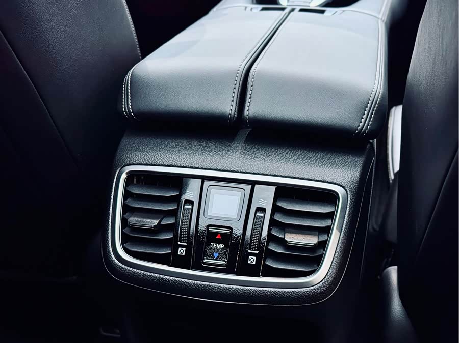 Honda UR-V 2022 car image #17