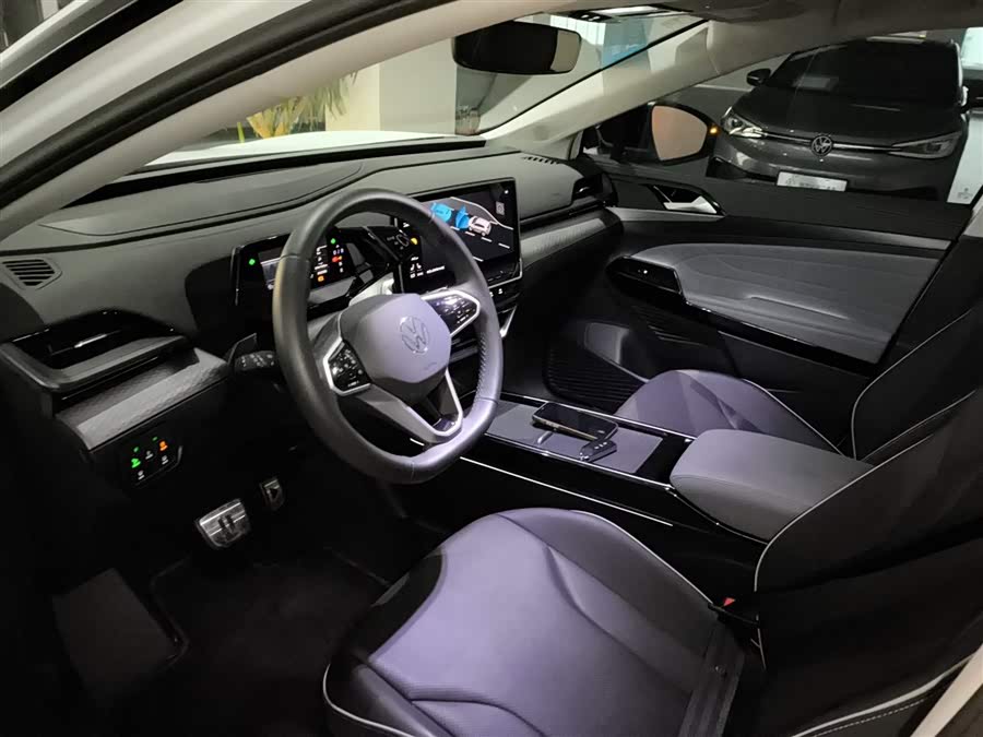 Volkswagen ID.6 X 2023 car image #17