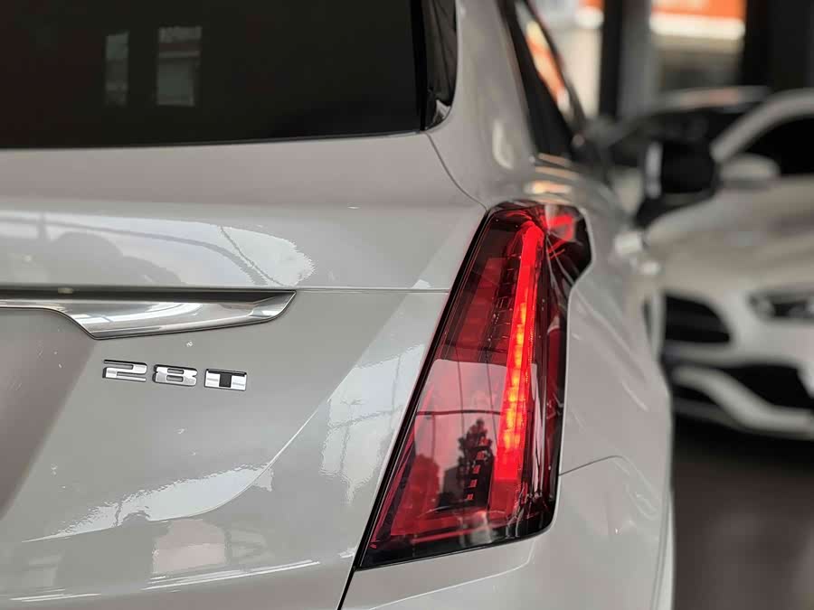 2017 car image #17