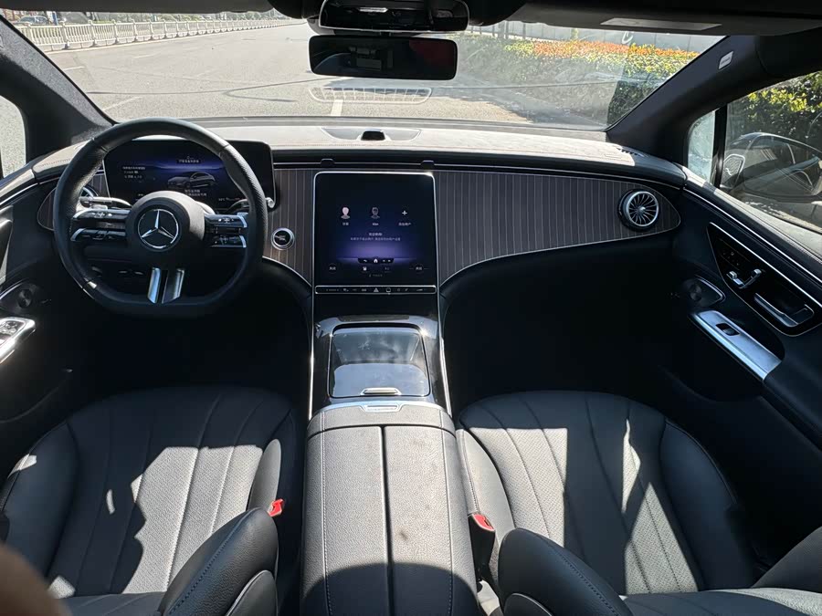 Mercedes-Benz EQE Class 2023 #17 Mercedes-Benz EQE Class 2023 car image #17