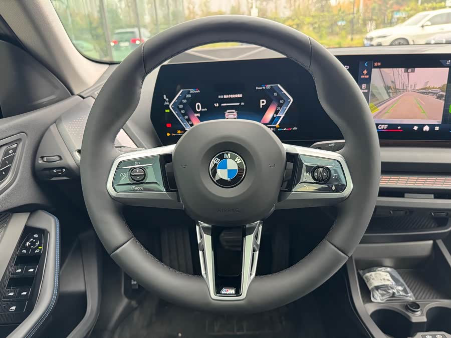 BMW 2 Series صورة سيارة #17