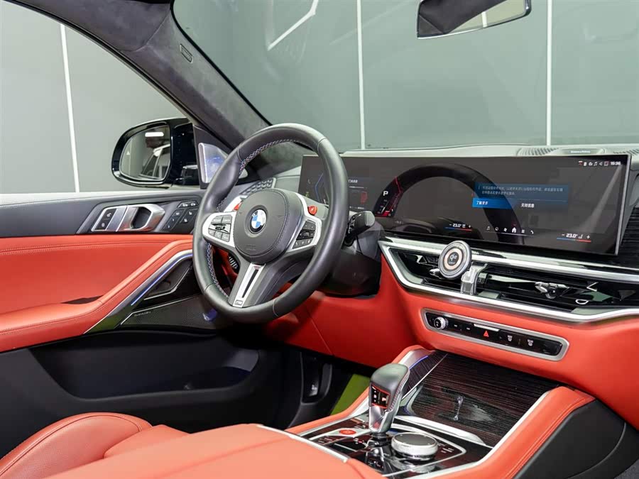 BMW X6 M 2023 #17 BMW X6 M 2023 car image #17