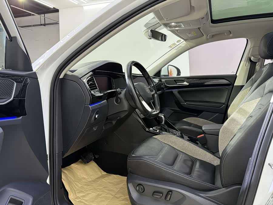 Volkswagen Tayron GTE 2021 immagine di auto #17