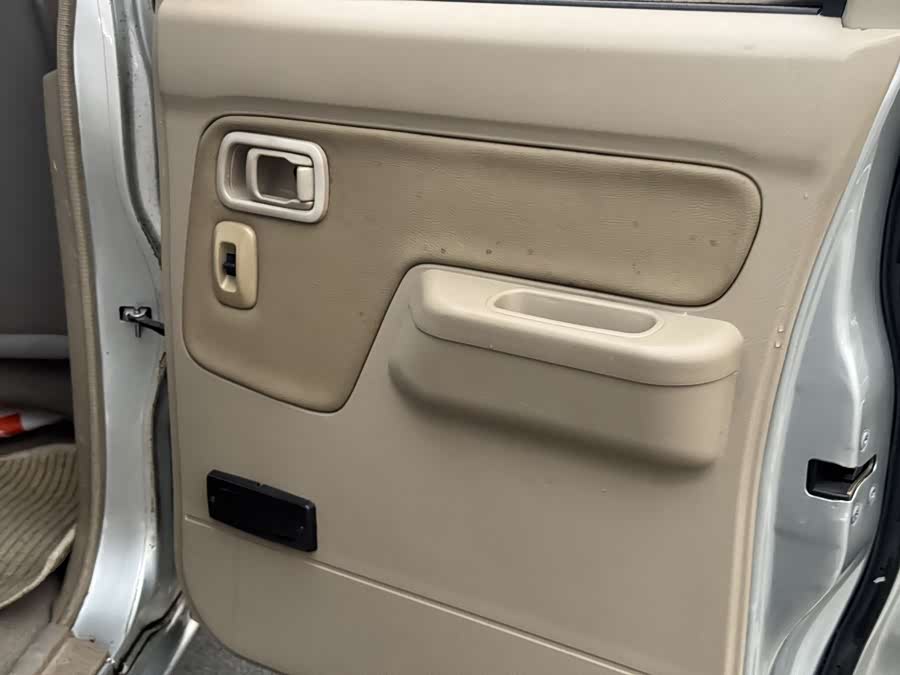 Nissan D22 2012 car image #17