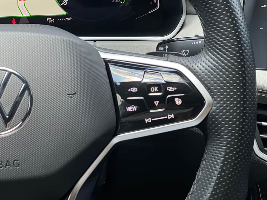 Volkswagen Tayron X 2023 car image #17