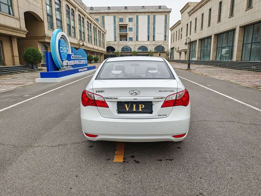 Hyundai Elantra EV 2017 car image #17