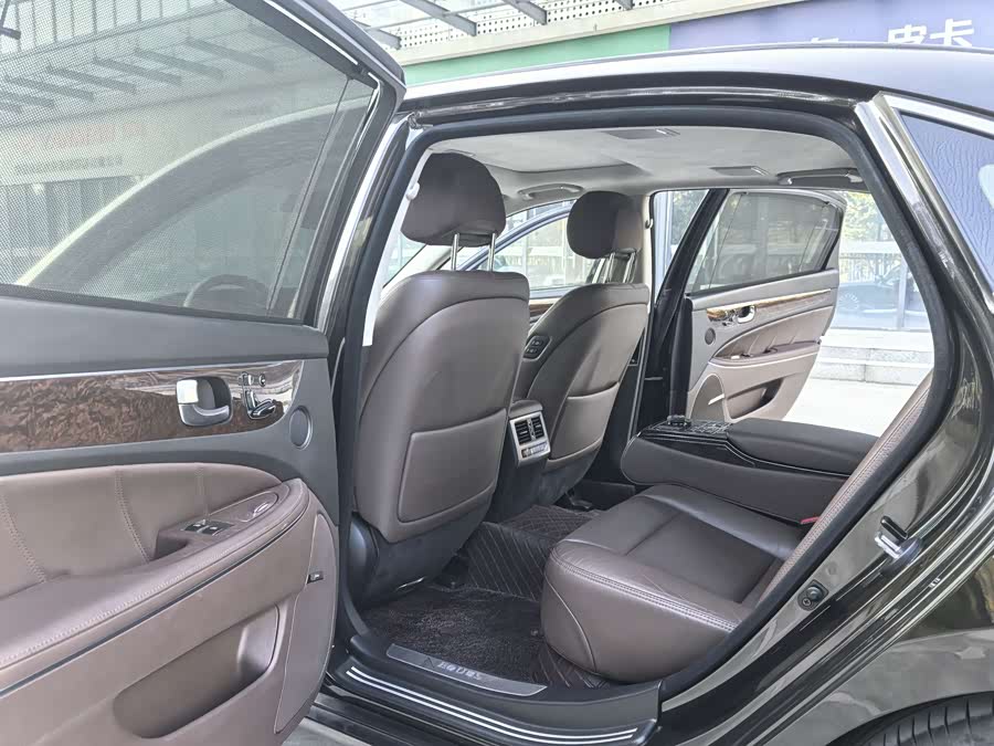 Hyundai Equus 2014 car image #17