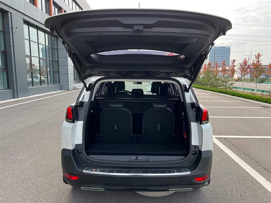 Peugeot 5008 2017 #17 Peugeot 5008 2017 car image #17