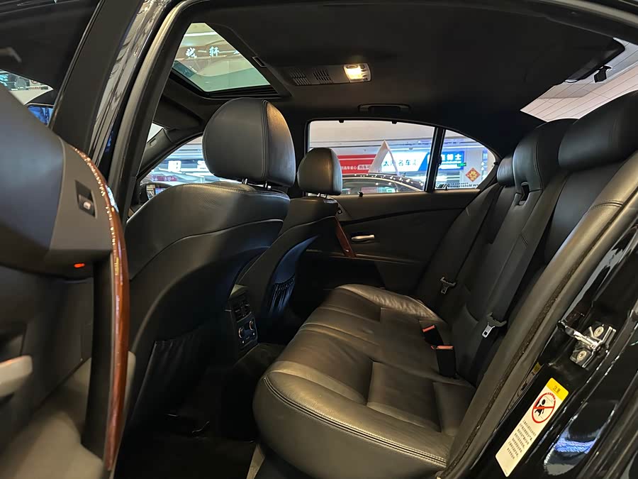 BMW M5 2007 car image #17