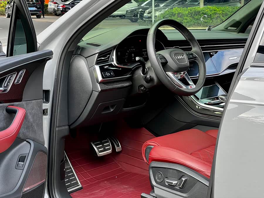 Audi SQ7 2024 immagine di auto #17