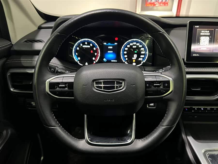 GEELY Okavango 2021 car image #17