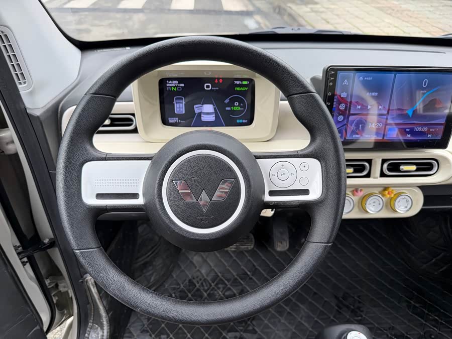 Wuling Hongguang MINI EV 2024 car image #17