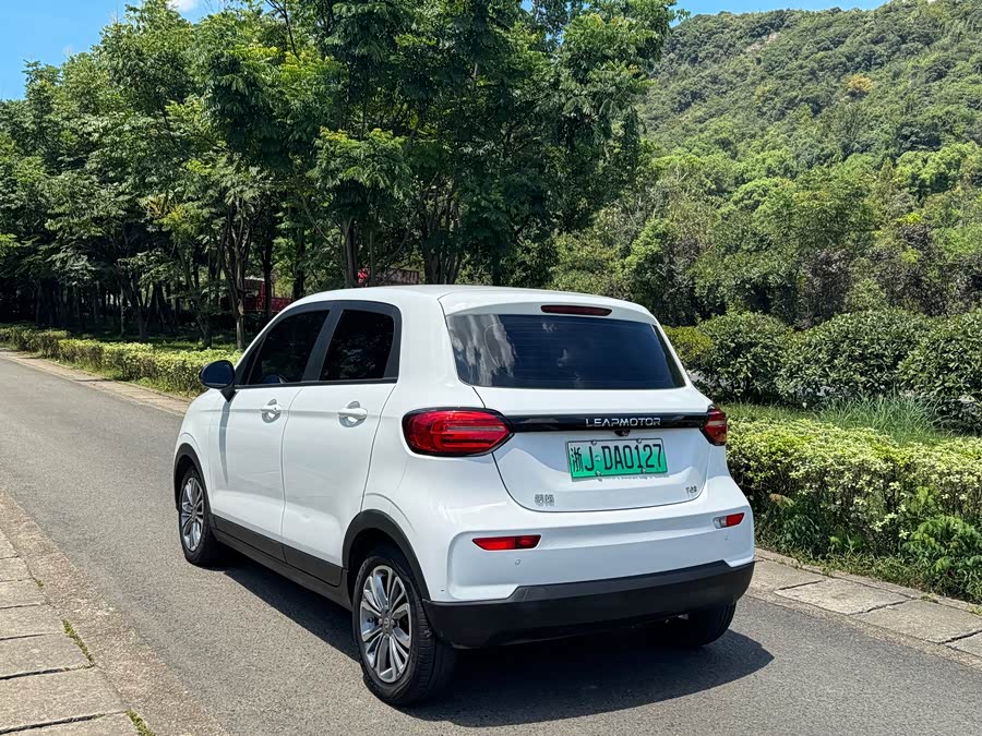 零跑汽车 零跑T03 2021 汽车图片 #17