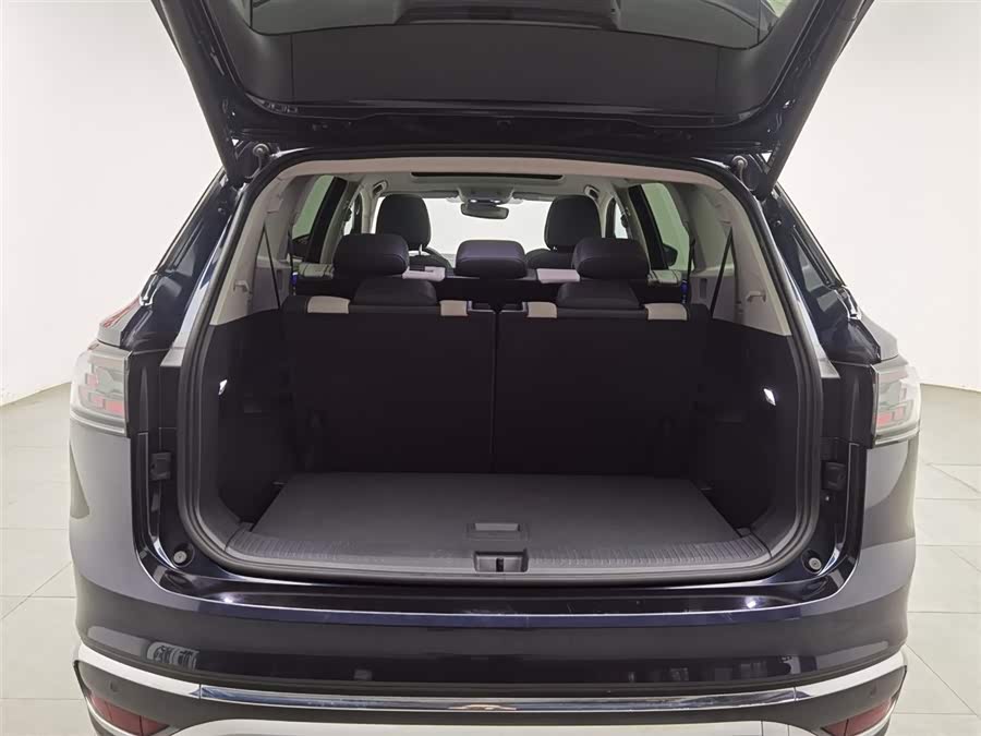 Volkswagen ID.6 Crozz 2023 car image #17