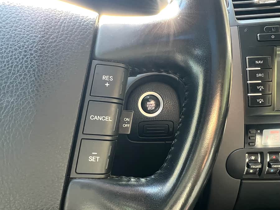 Kia Mohave 2015 изображение автомобиля #17