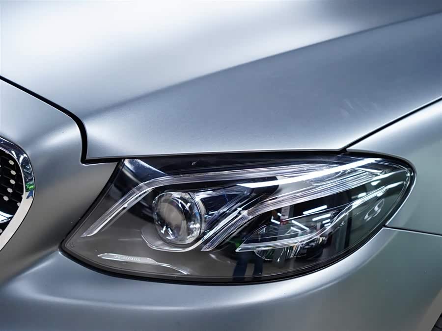 Mercedes-Benz E AMG 2018 immagine di auto #17