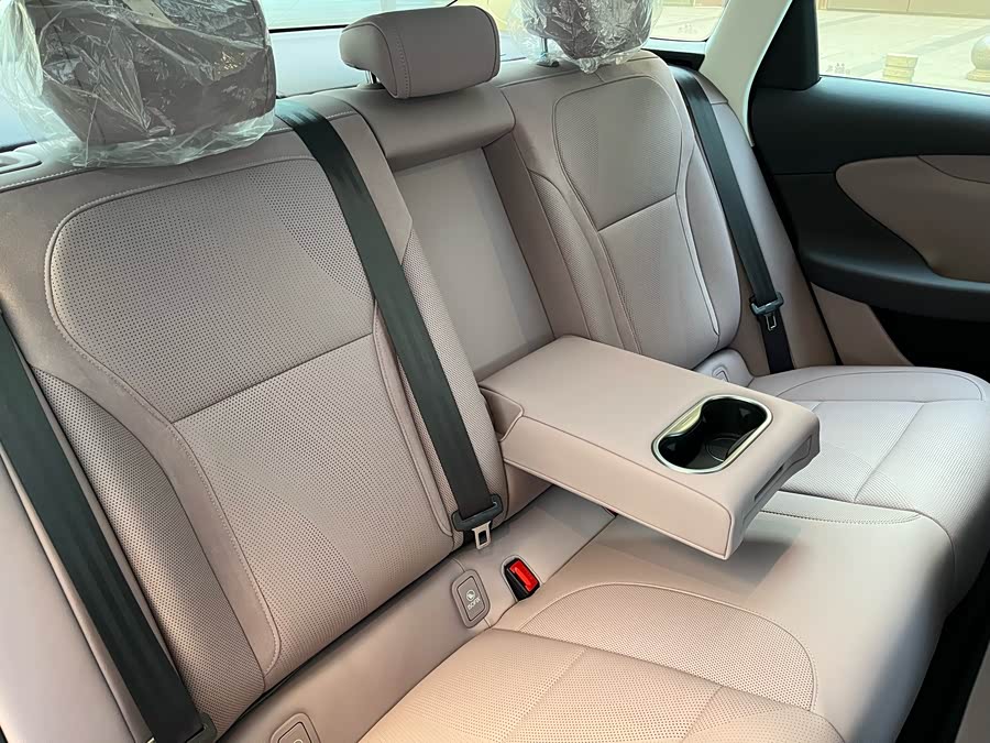 HongQi TianGong 05 2025 #17 HongQi TianGong 05 2025 car image #17