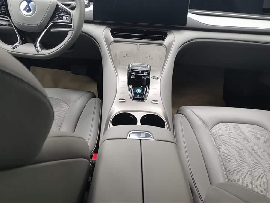 Denza N7 2023 #17 Denza N7 2023 car image #17