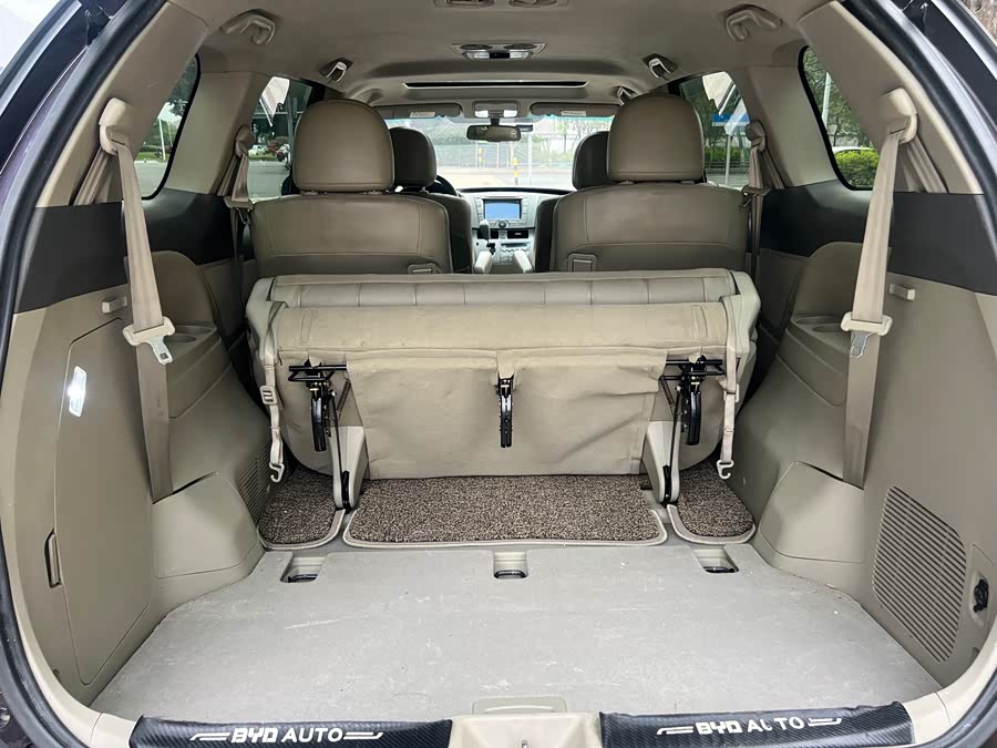 BYD M6 2015 car image #17