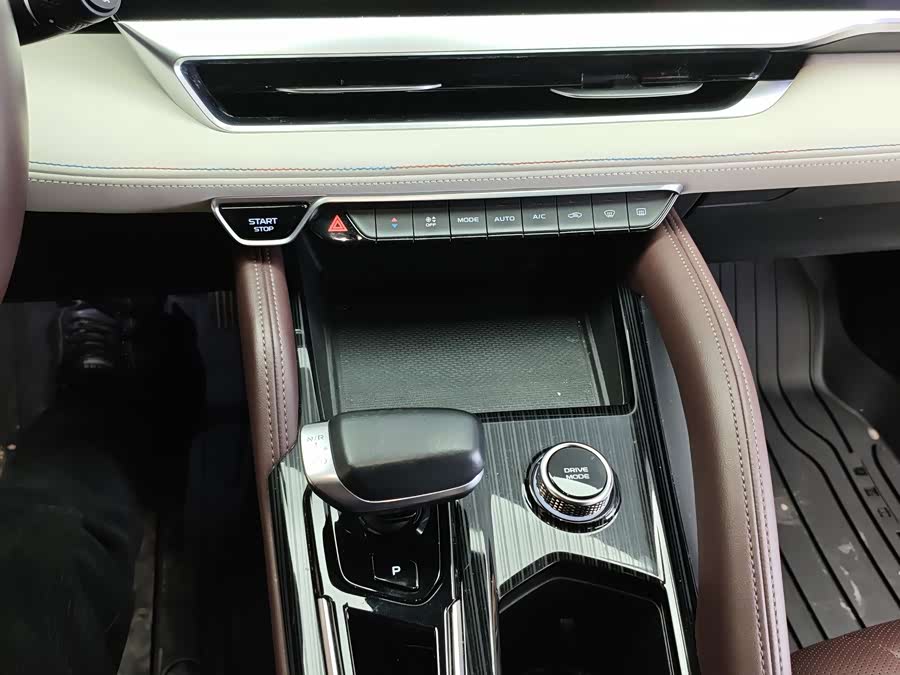 GEELY Monjaro 2022 #17 GEELY Monjaro 2022 صورة سيارة #17