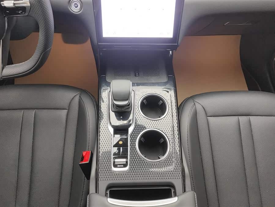 HongQi HS3 2024 car image #17