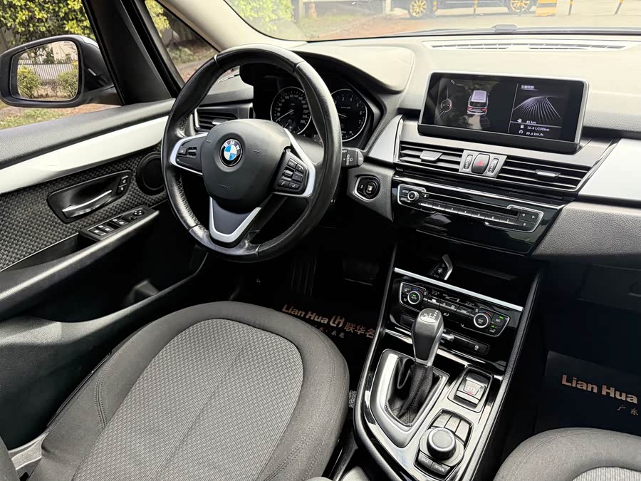 BMW 2 Series Gran Tourer 2016 immagine di auto #17