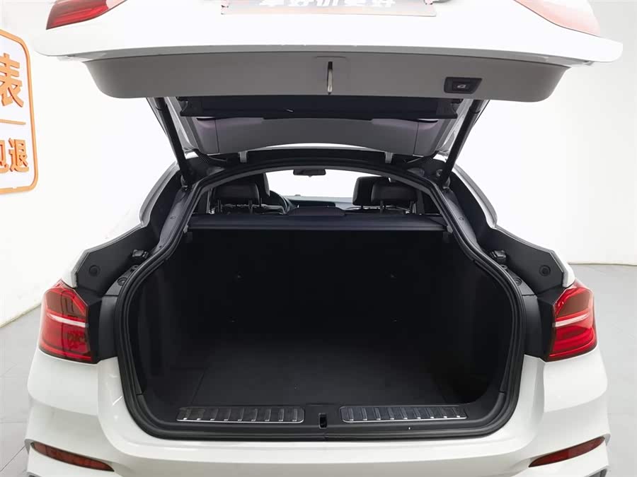 BMW X4 2017 car image #17