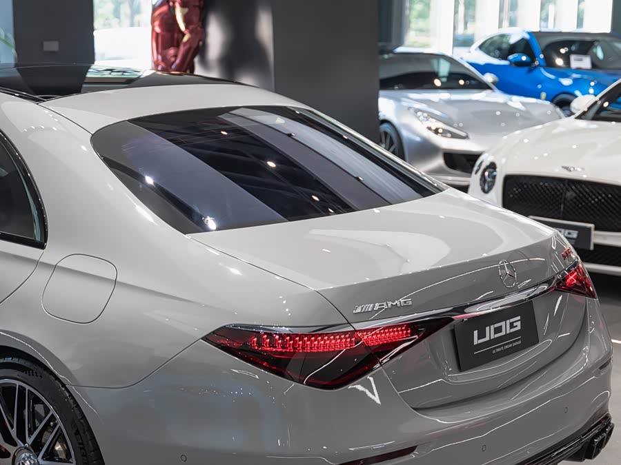 Mercedes-Benz S AMG New Energy 2024 صورة سيارة #17