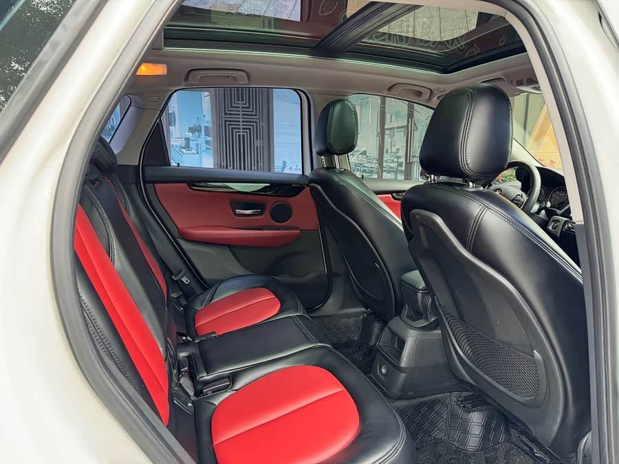 BMW 2 Series Tourer 2019 car image #17