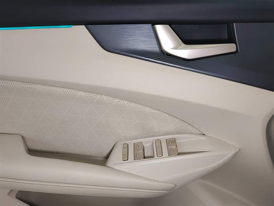 Kaiyi Kunlun New Energy 2025 car image #17