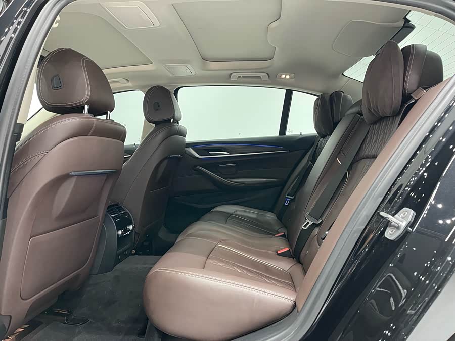 宝马 宝马5系新能源 2019 汽车图片 #17