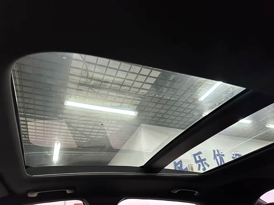 Kia K5 2020 car image #17