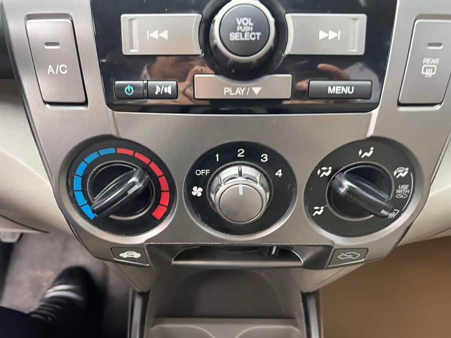 Honda City Classic 2013 car image #17