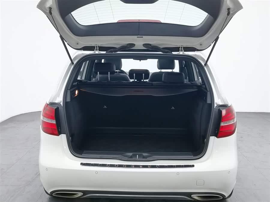 Mercedes-Benz B Class 2018 #17 Mercedes-Benz B Class 2018 car image #17