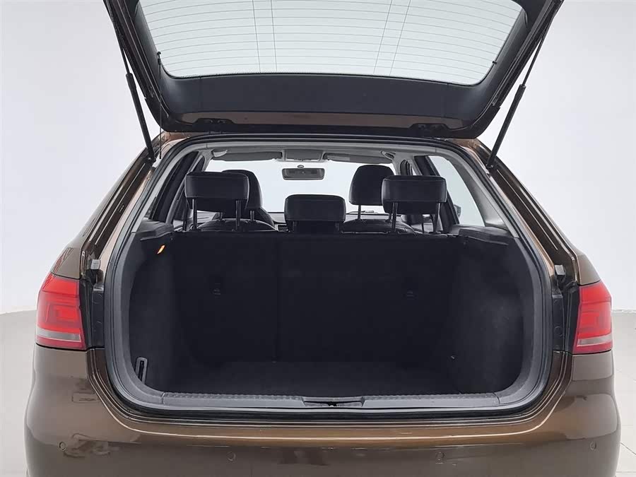 Volkswagen Cross Lavida 2014 immagine di auto #17