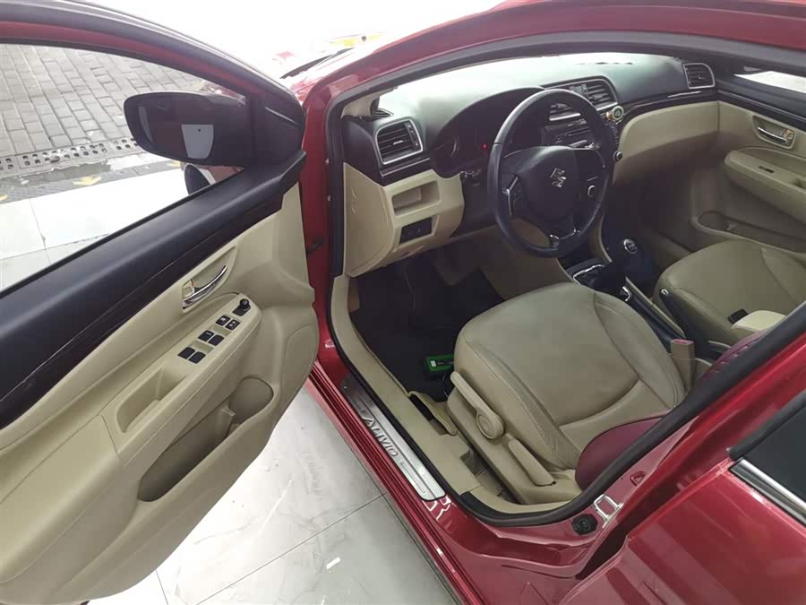 Suzuki Ciaz 2014 изображение автомобиля #17