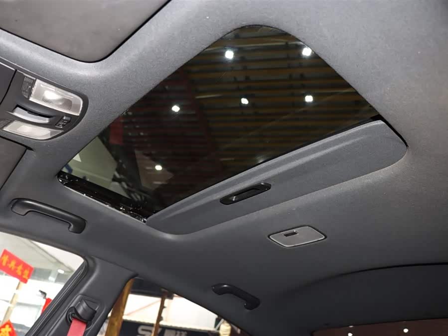 Hyundai Elantra AD 2019 car image #17