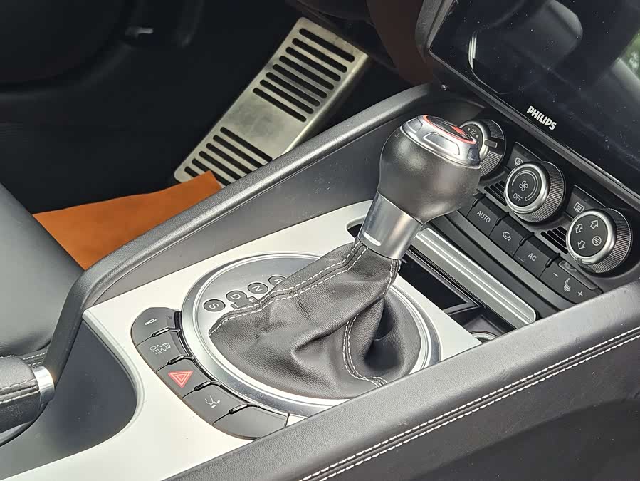 Audi TTS 2012 #17 Audi TTS 2012 car image #17