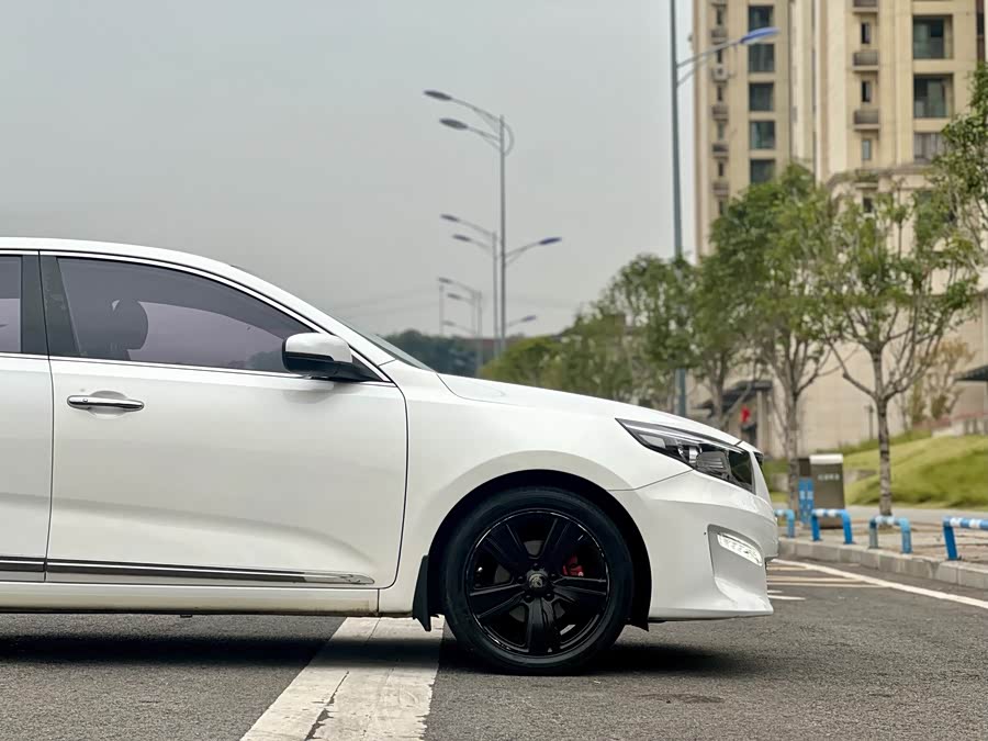 Kia K5 2018 imagem de carro #17