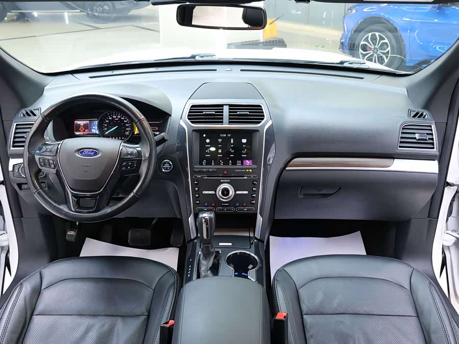 Ford Explorer (Imported) 2018 #17 Ford Explorer (Imported) 2018 car image #17