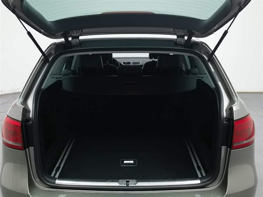 Volkswagen Magotan (Imported) 2014 изображение автомобиля #17